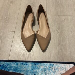 27 EDIT Pointed D'Orsay Flats in Beige